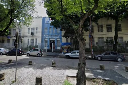 Imagem colorida de hospital - Metrópoles