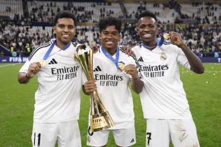 Foto colorida Vini Jr., Endrick e Rodrygo, do Real Madrid - Metrópoles