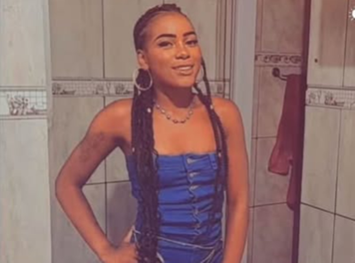 mulher sorrindo