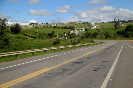 Rodovia Alkindar Monteiro Junqueira, em São Paulo - Metrópoles