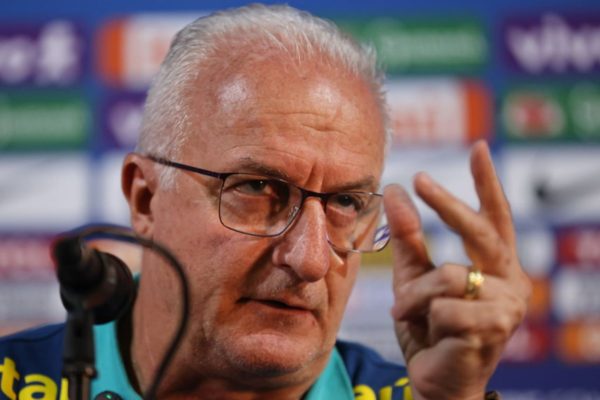 Imagem de Dorival Júnior, técnico da Seleção Brasileira masculina de futebol, em entrevista coletiva - Metrópoles