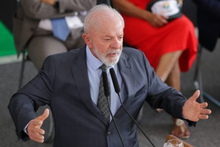 O presidente Luiz Inácio Lula da Silva (PT) lança nesta quarta-feira (12/3), em cerimônia no Palácio do Planalto, o programa “Crédito do Trabalhador”, que amplia a oferta de crédito consignado para trabalhadores da iniciativa privada