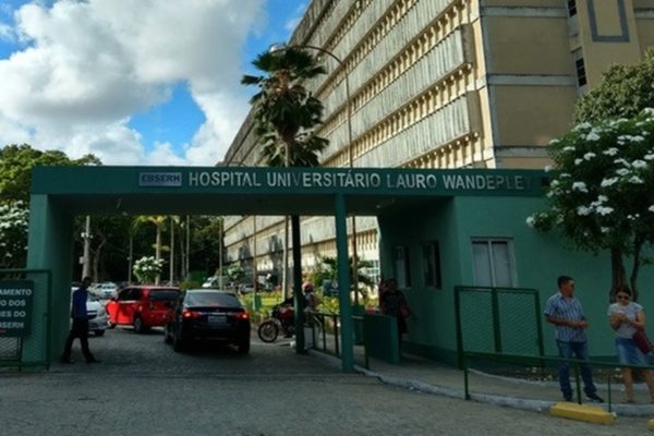 Imagem colorida d ehospital universitário em João Pessoa - Metrópoles
