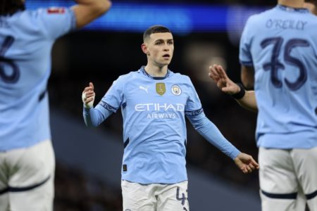 Foto colorida de Phil Foden, do Manchester City - Metrópoles