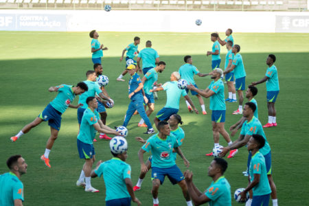 Segundo dia de treino da Seleção Brasileira no Estádio Bezerrão, em Brasília Metrópoles