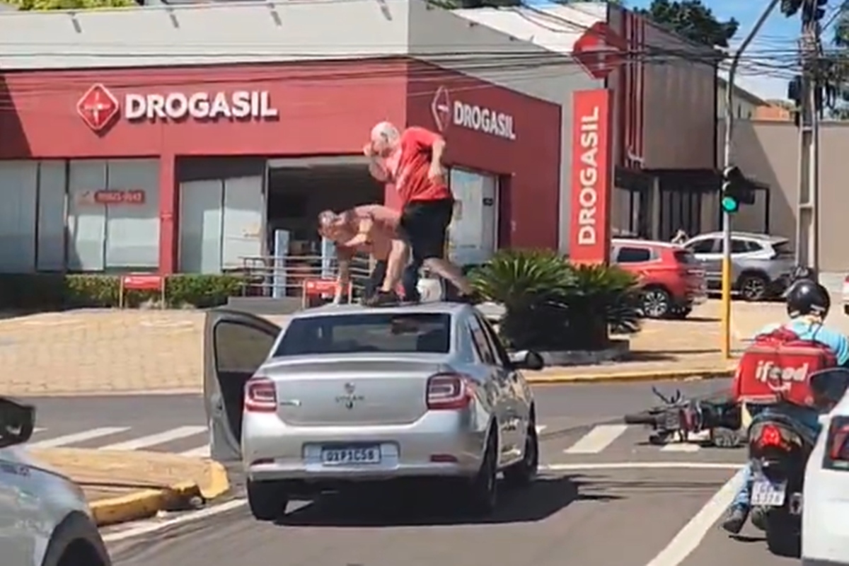 Briga entre motorista de app e motociclista em São Paulo