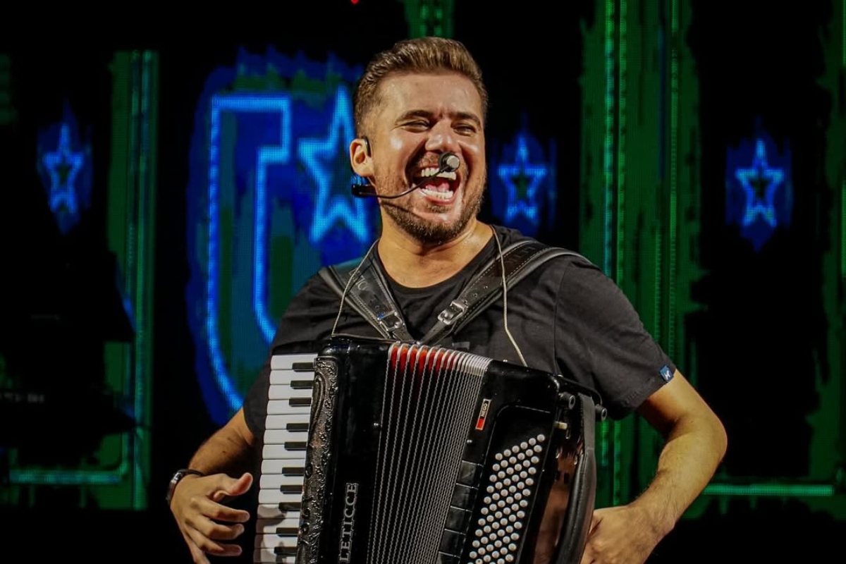 O cantor Luan Estilizado