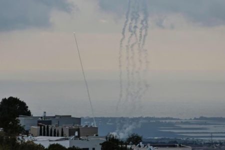 imagem colorida do bombardeio de Israel ao Líbano