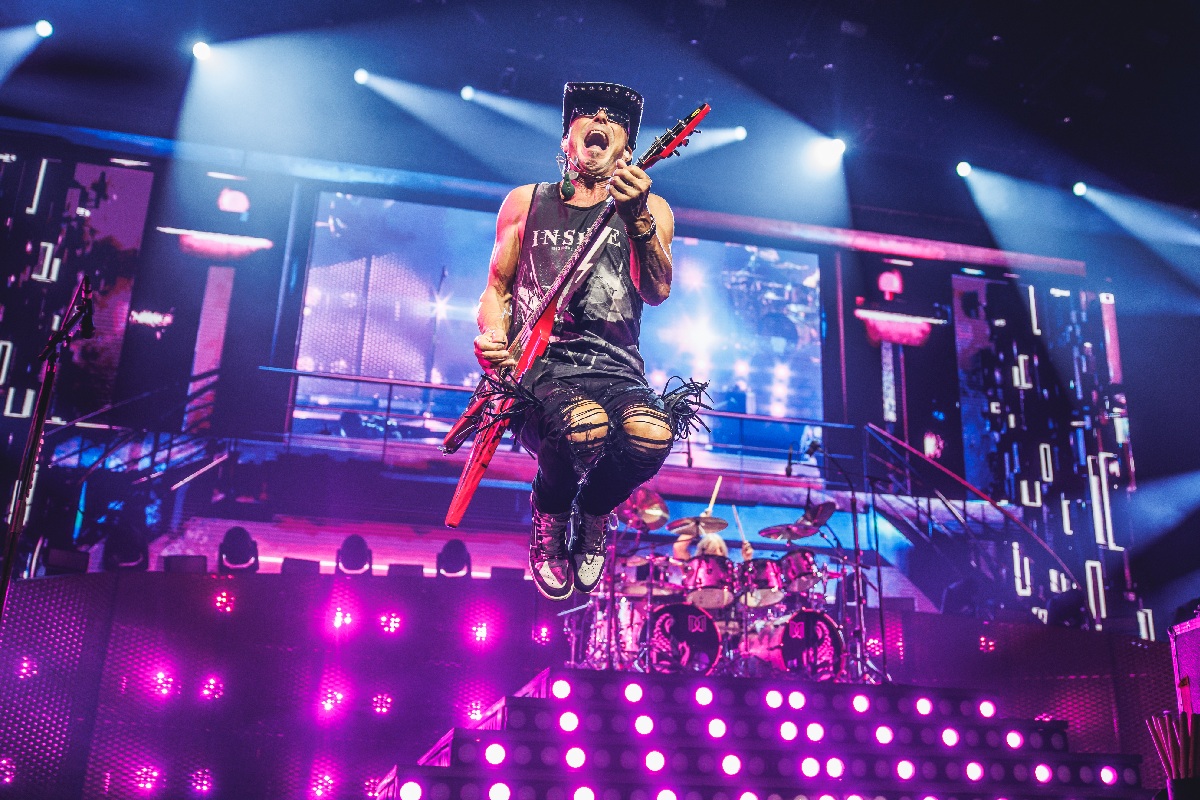 Imagem colorida mostra banda Scorpions