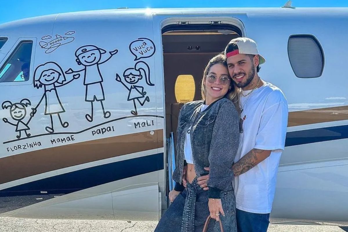 Foto colorida de Virginia e Zé Felipe jato - Metrópoles