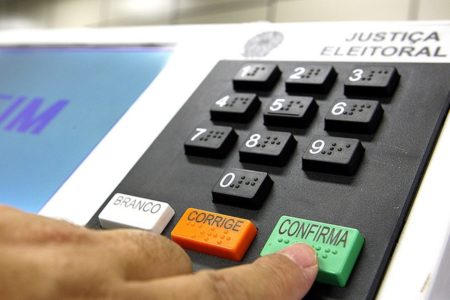 Imagem colorida, Governo Trump destaca Brasil como exemplo de segurança eleitoral - Metrópoles
