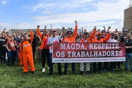 Assembleia da Federação Única dos Petroleiros (FUP), em Pernambuco - Metrópoles