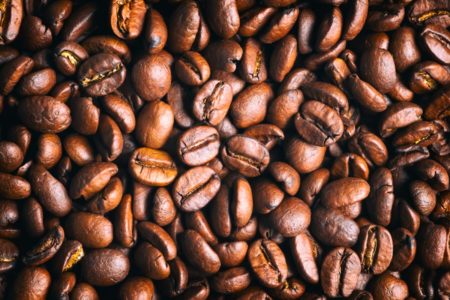 Imagem de grãos de café - Metrópoles