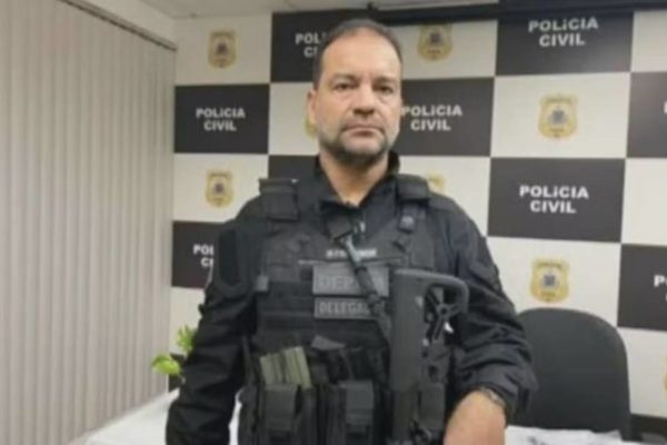imagem colorida delegado exonerado apos investigação de fuzis