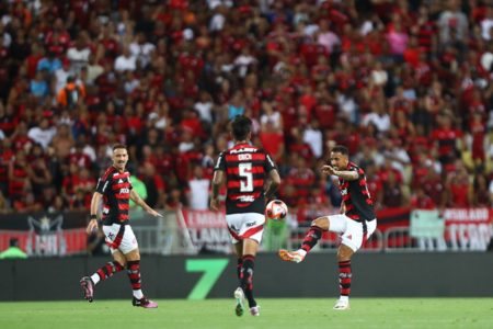 Imagem colorida de Danilo, Pulgar e Léo Ortiz - Metrópoles