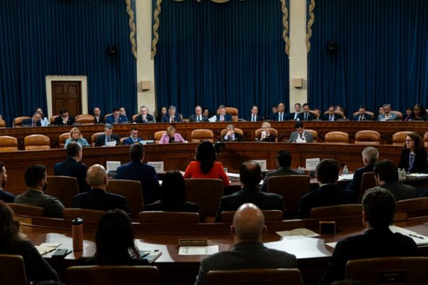 Senadores republicanos cobram investigação sobre vazamento no Signal - Metrópoles