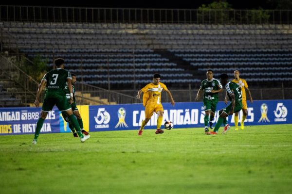 Brasiliense empata com o Gama em 0 x 0