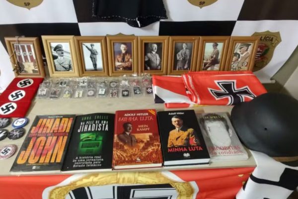 Apreensão de material de cunho nazista