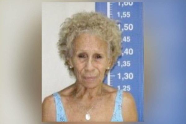 imagem colorida mulher 81 anos presa ficha criminal extensa rj