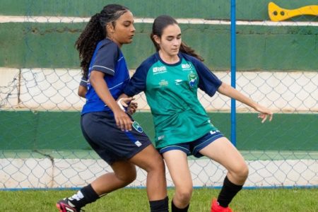 Atletas do Minas Brasília treinam para a Liga de Desenvolvimento da CBF