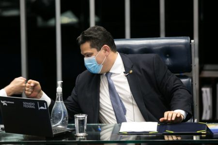 Davi Alcolumbre durante sessão de votação do novo presidente do Senado