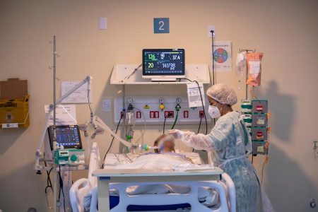 O Hospital Ronaldo Gazolla é referência no tratamento de Covid-19 na capital