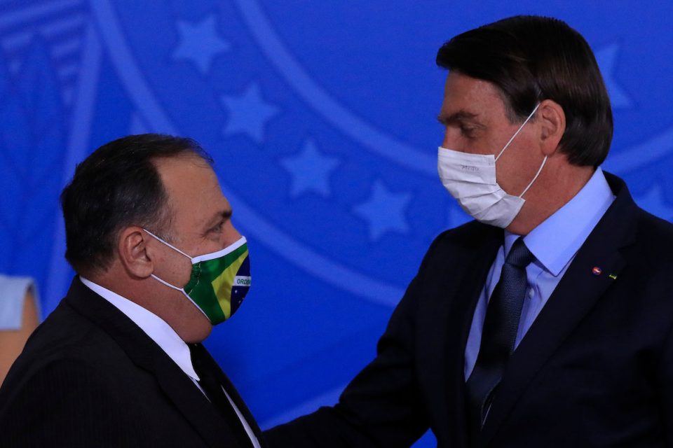 Ministro da saúde Eduardo Pazuello no governo bolsonaro