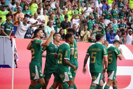 Gol do Palmeiras, Flaco marca e abre o placar para o Verdão. Água Santa e Palmeiras pela oitava rodada do Campeonato Paulista Metrópoles Sports 3